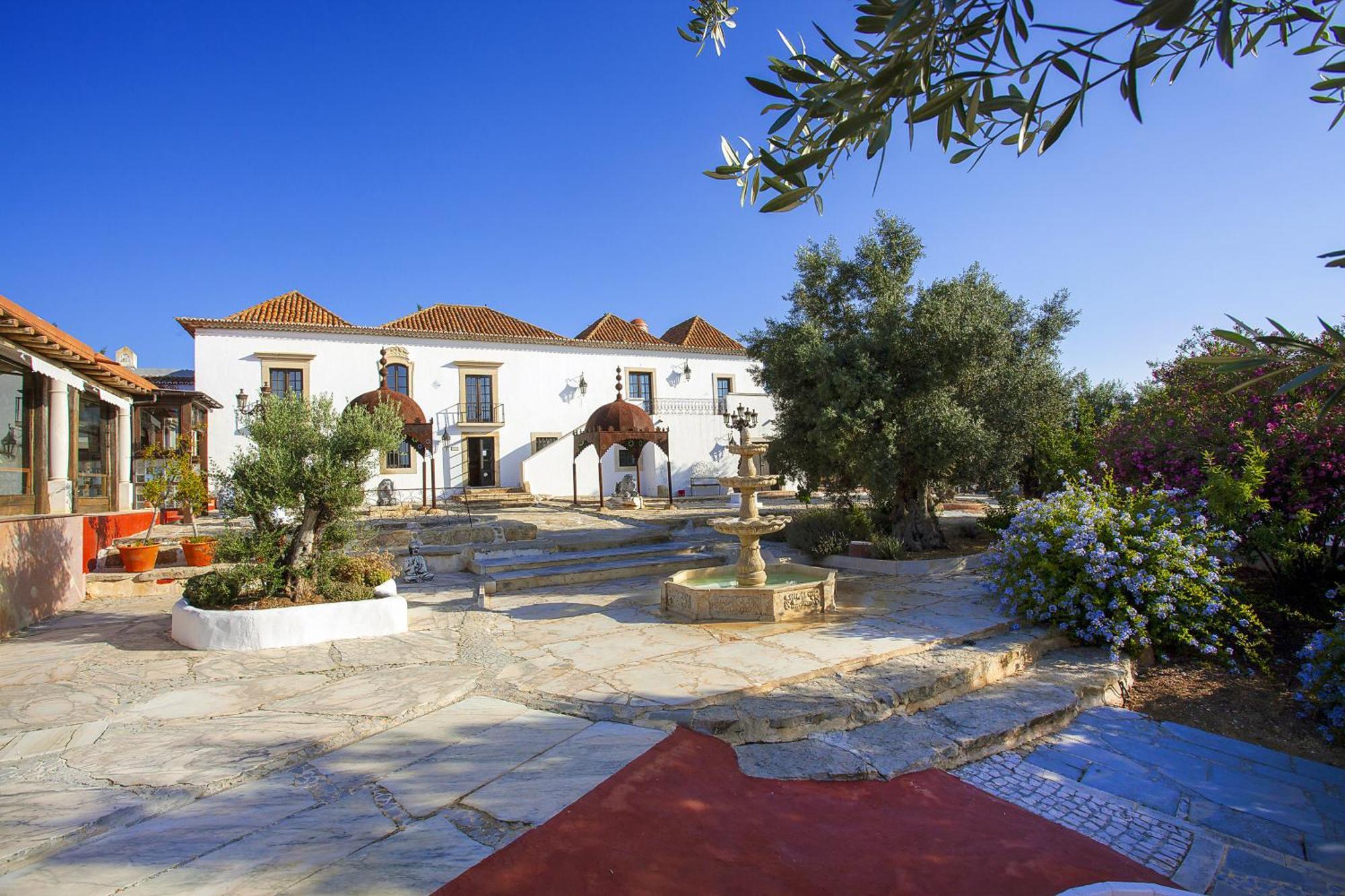 Hotel De Charme Capela Das Artes Armação de Pêra Buitenkant foto